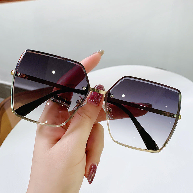 Ladies fashionable square sunglasses with polarized lenses Stornfield