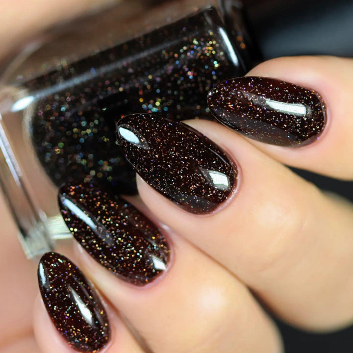Glamorous artificial nails with glitter Stornfield