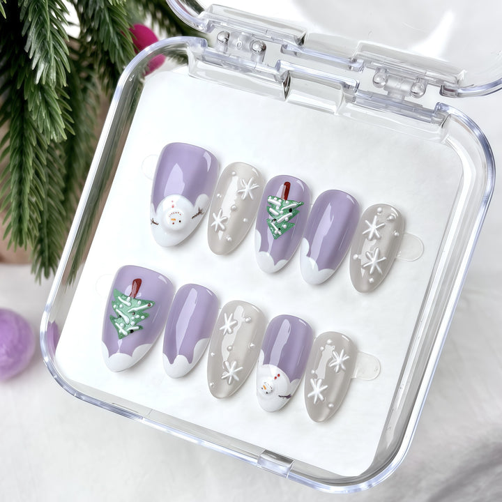 Holiday-Themed Press-On Nail Art Collection