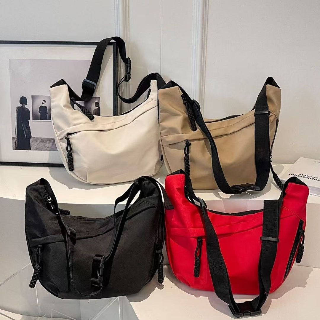 Practical shoulder bag with innovative carrying system Stornfield