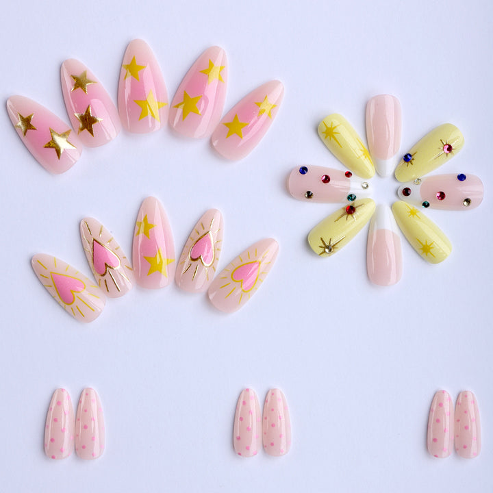 Artistic fingernails with sparkling accents Stornfield
