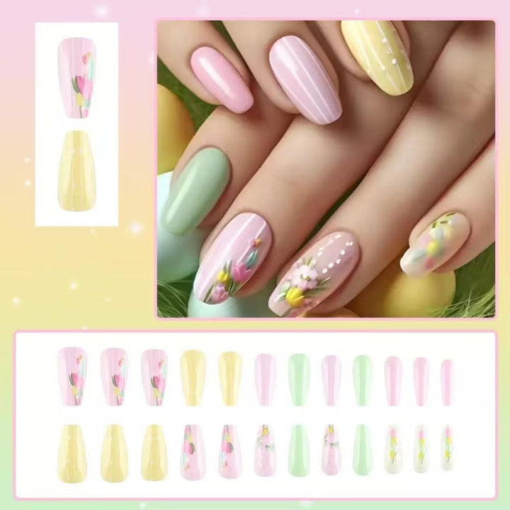 Creative artificial nails with spring-like floral designs Stornfield