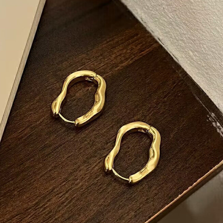Wavy hoop earrings Stornfield