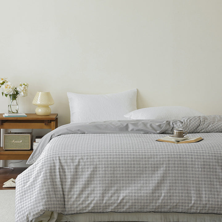 Bedding set made of high-quality cotton satin with duvet cover and pillowcases