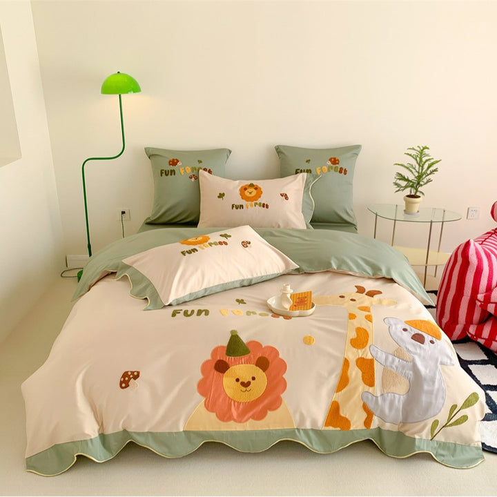 Children's Embroidered Cotton Duvet Cover Set with Animal Appliqué Pillowcases