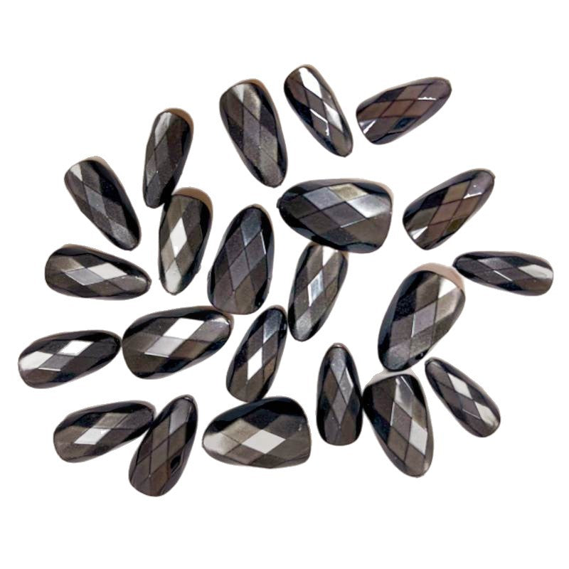 Artistic Diamond-Pattern Press-On Nails Stornfield