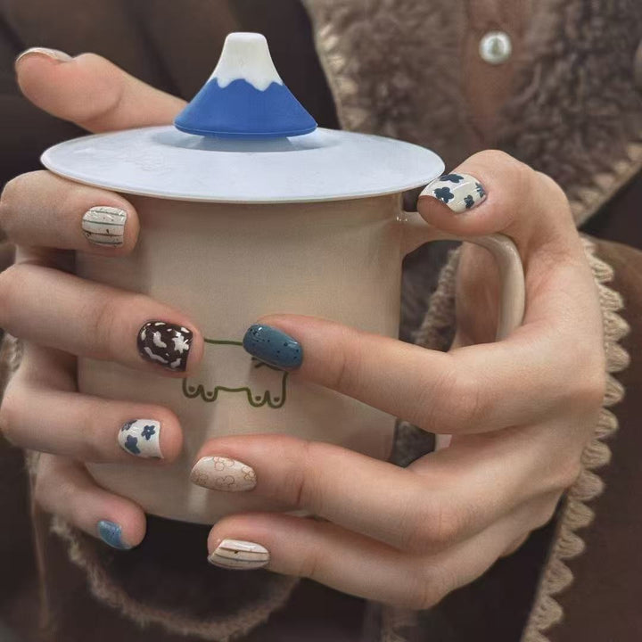 Artistic Cat-Themed Press-On Nail Art Set Stornfield