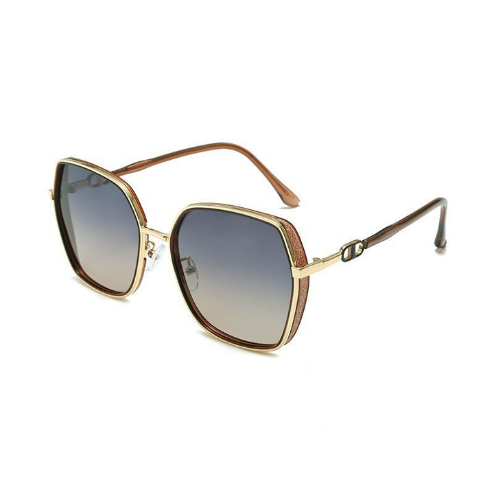 Oversized Retro-Inspired Geometric Sunglasses
