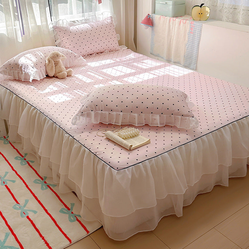 Ruffled Polka Dot Bedspread Set