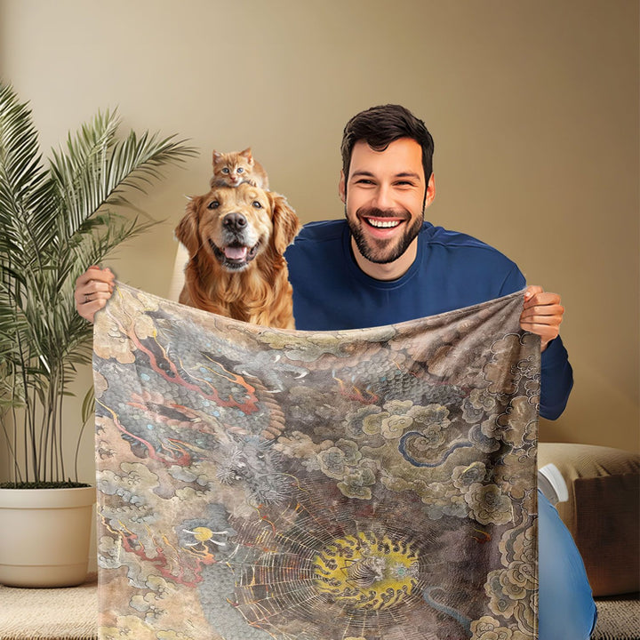 Artistic Dragon-Themed Throw Blanket