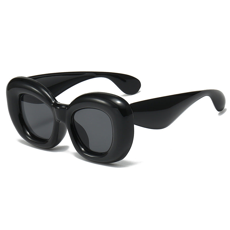 Retro-Style Oversized Sunglasses