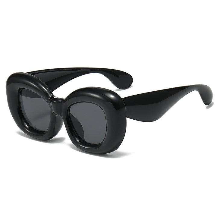 Retro-Style Oversized Sunglasses