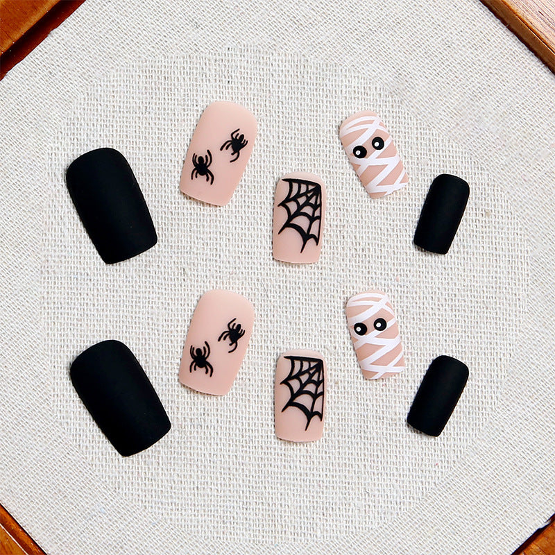 Halloween-Themed Nail Art Kit Stornfield