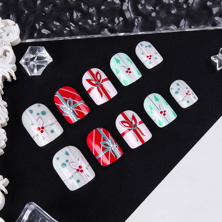 Festive Themed Press-On Nail Art Stornfield