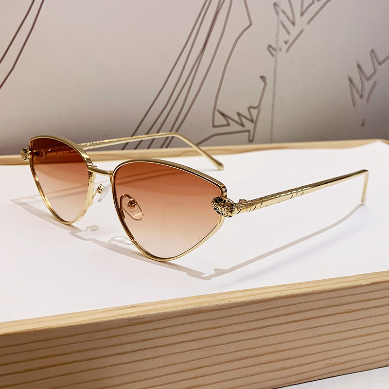 Ladies Designer Sunglasses with Chic Cat Eye Design and Luxurious Frame Stornfield