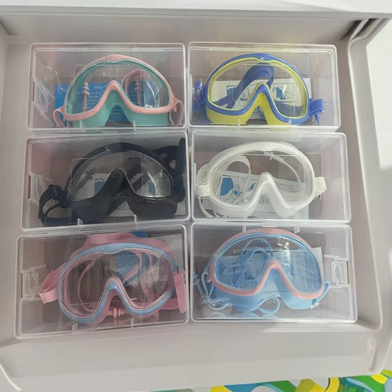High-performance swimming mask with extensive field of vision Stornfield