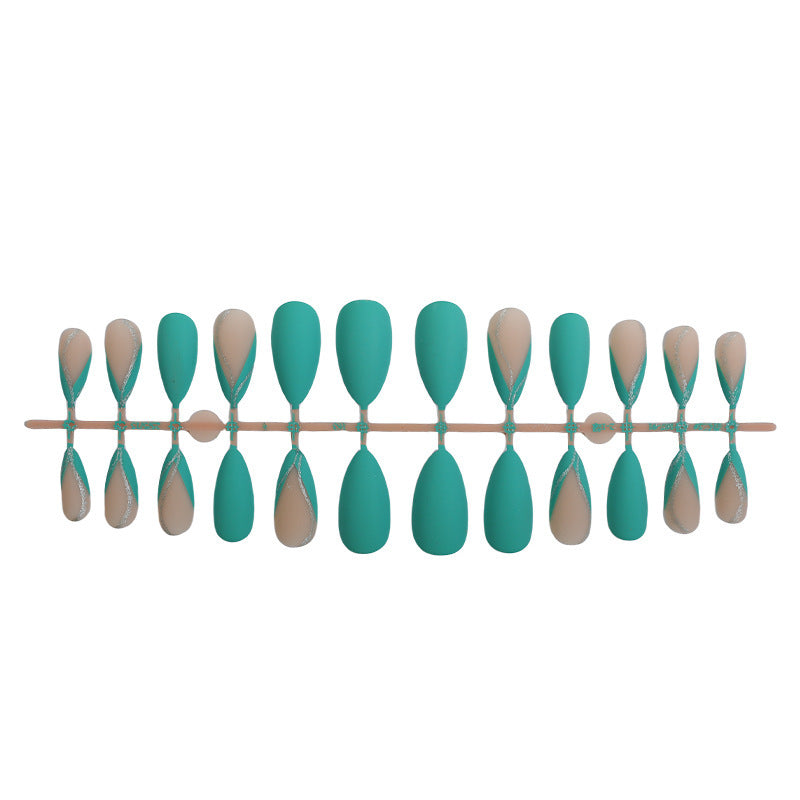 Artistic Press-On Nail Set with Elegant Silver Detailing Stornfield