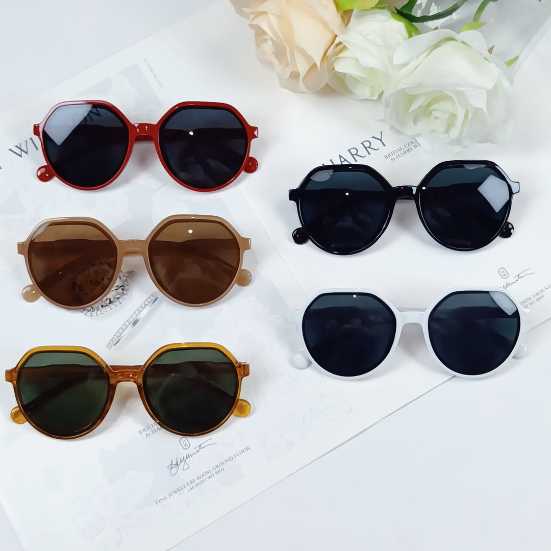 Women’s Geometric Sunglasses with Extravagant Accent Stornfield