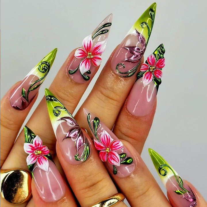 Artificial nails with exquisite floral pattern Stornfield