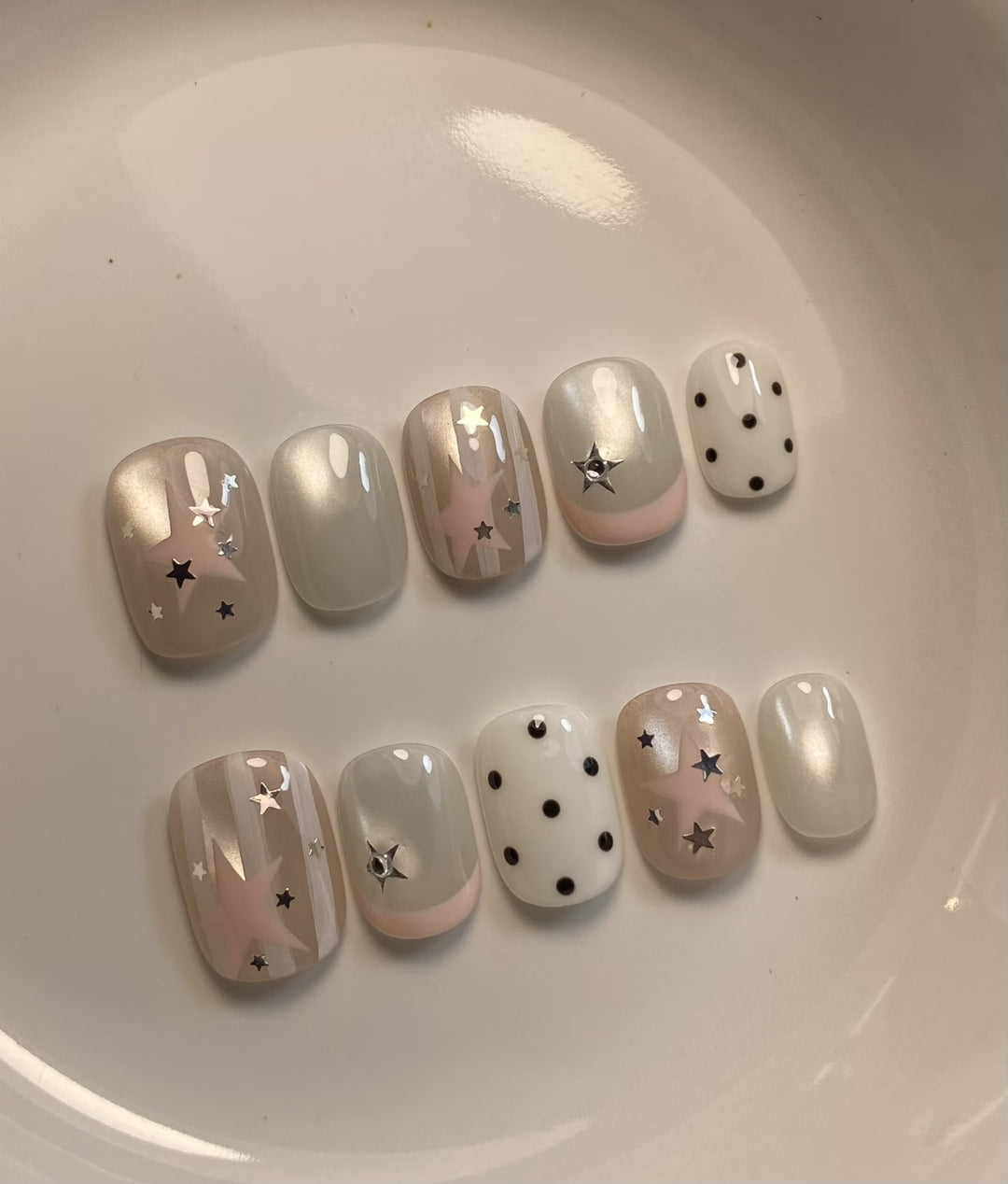 Decorative Star-Themed Press-On Nail Set