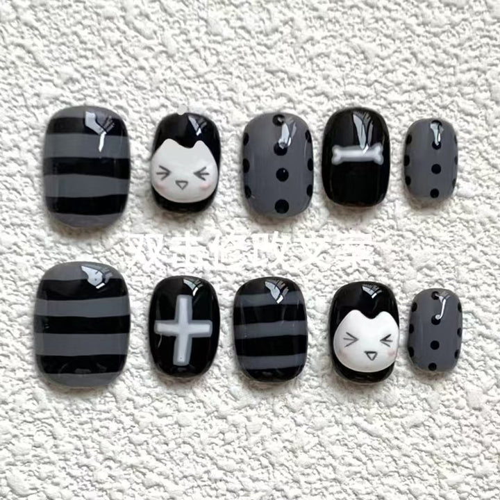 Artifical nails with Playful Animal Designs Stornfield