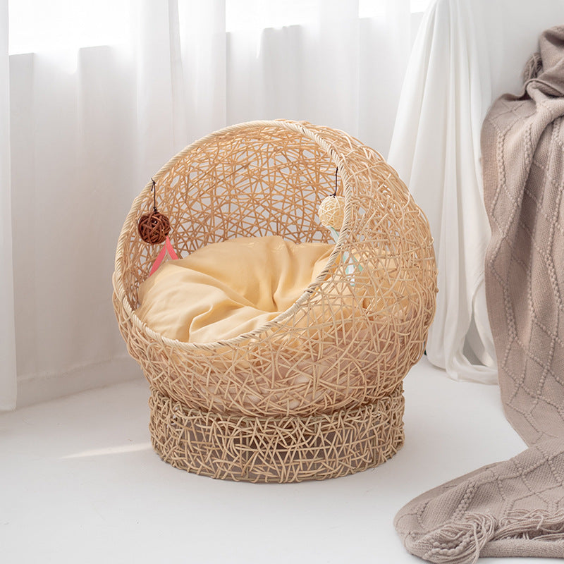 Cozy cat bed made of handwoven natural material Stornfield