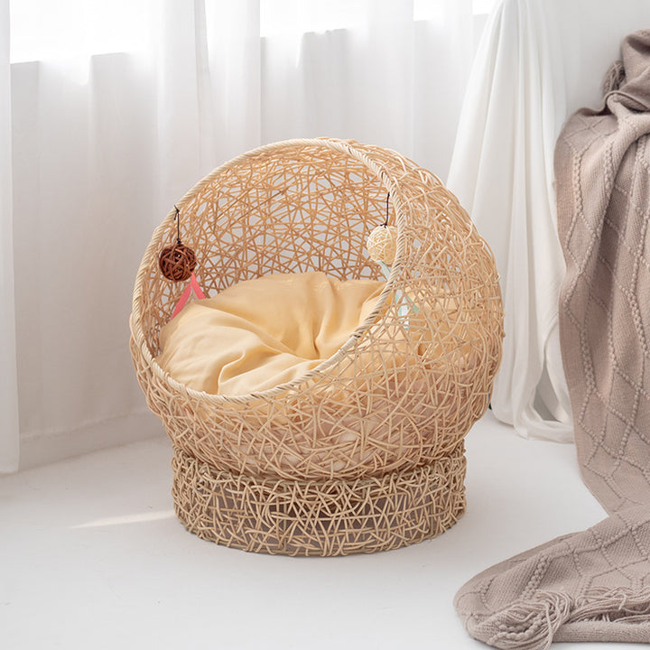 Cozy cat bed made of handwoven natural material Stornfield