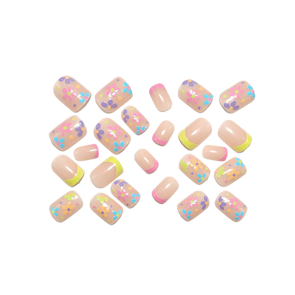 Artificial nails with playful floral design Stornfield