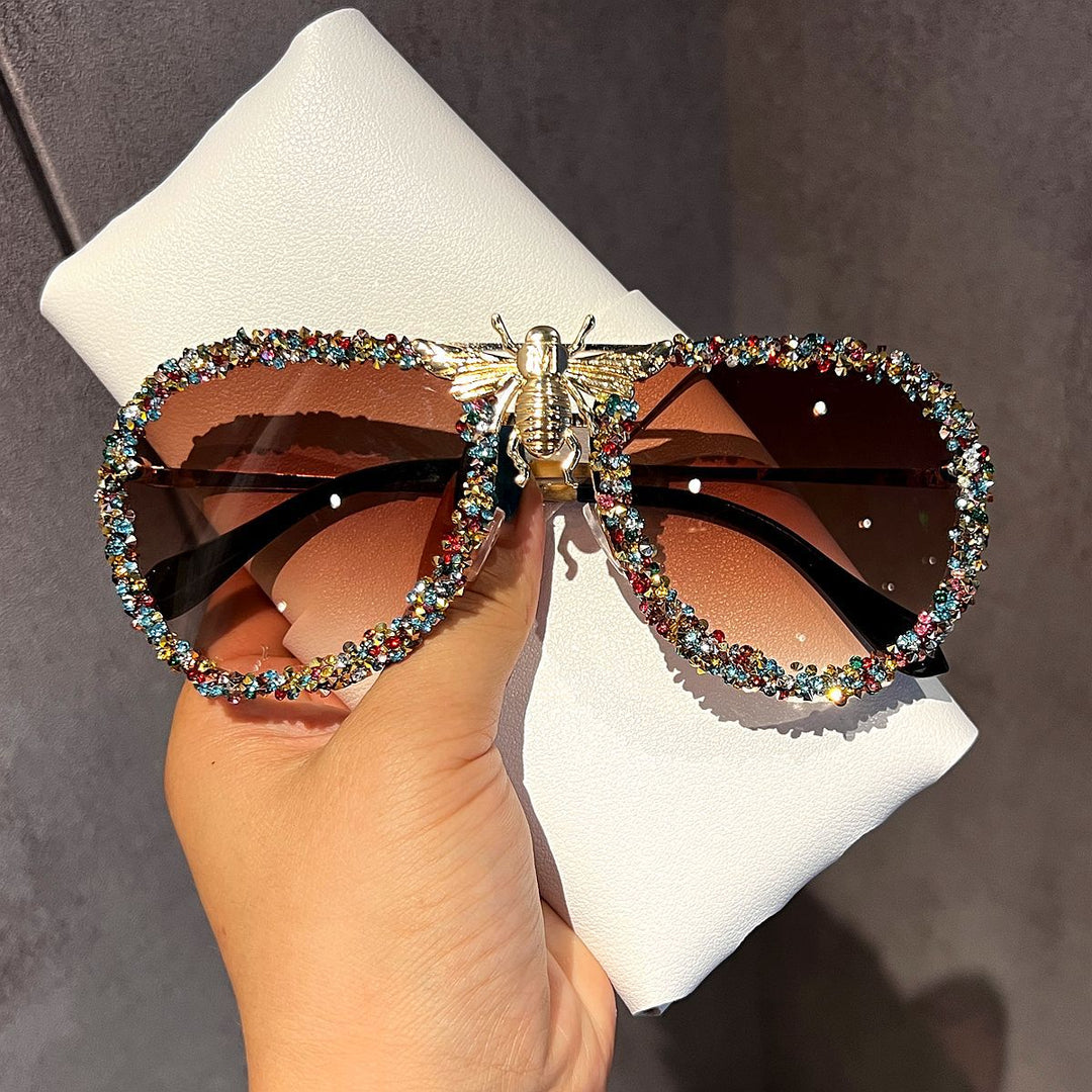Women Glamorous Oversized Sunglasses with Unique Decorative Frame Stornfield