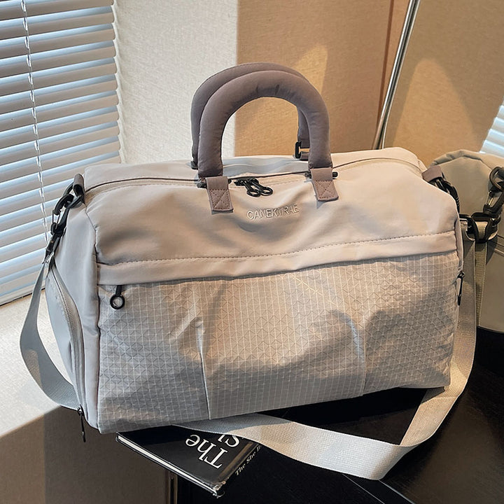 Sporty Travel Bag With Multiple Compartments Stornfield