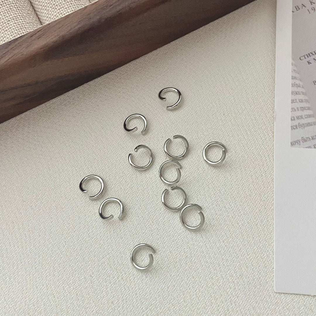 Sleek Minimalist Metal Ring Clips Stornfield