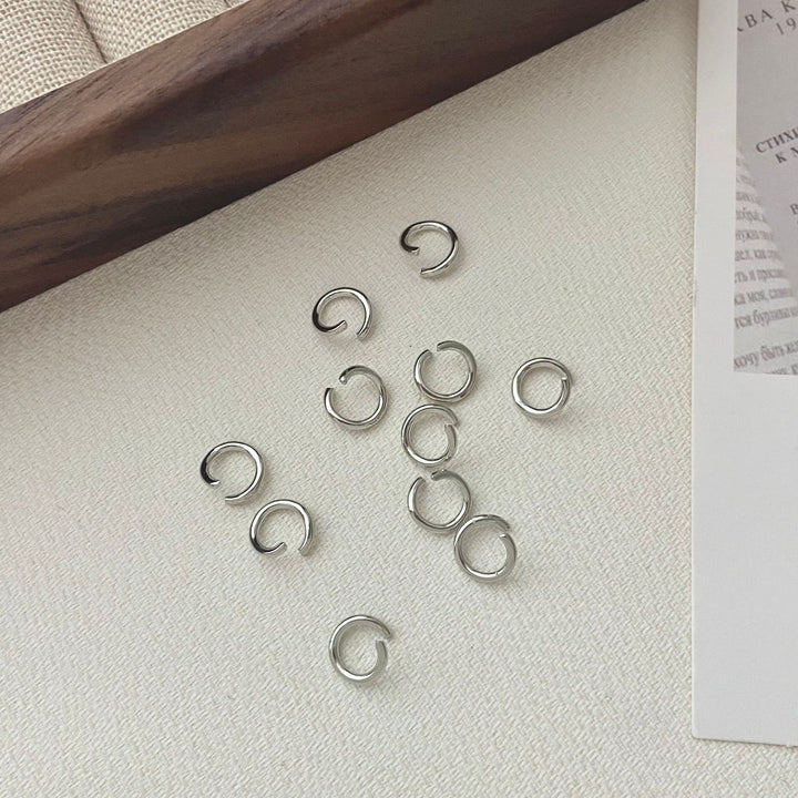 Sleek Minimalist Metal Ring Clips Stornfield