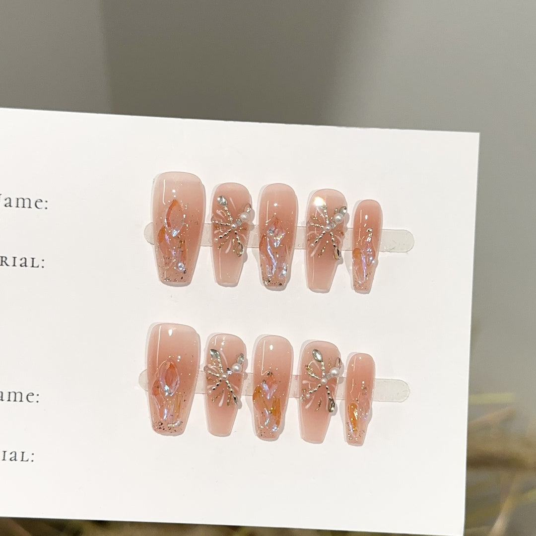 Glamorous Pearl-Embellished Press-On Nail Set