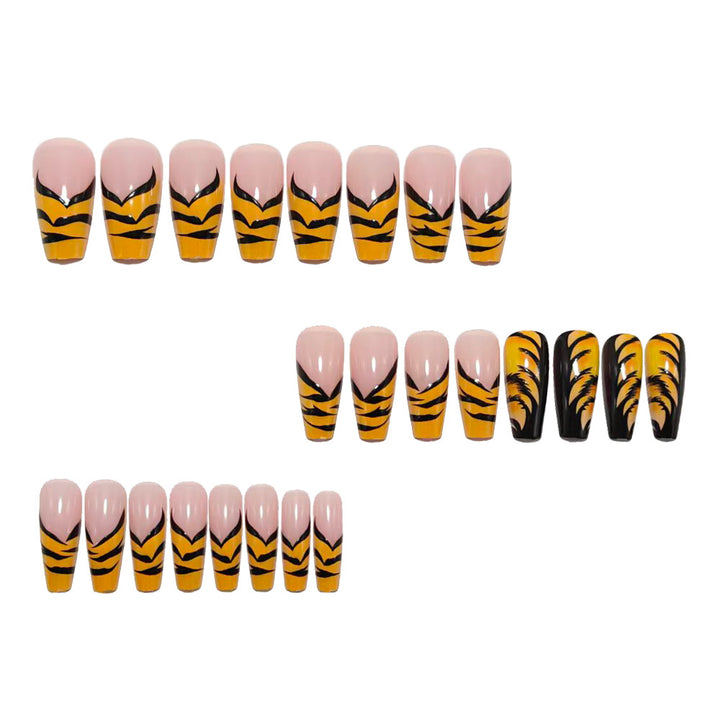 Artificial nail with Tiger Design Stornfield
