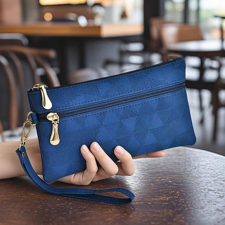 Elegant Clutch With Practical Zipper Stornfield