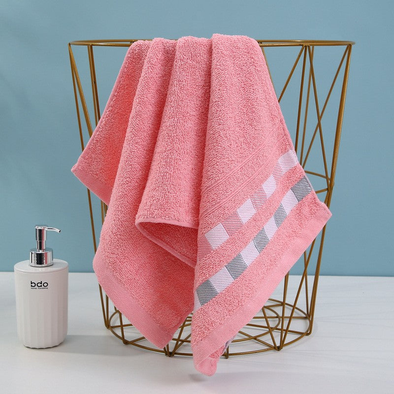 High-Quality Patterned Bath Towel With Fine Design Stornfield