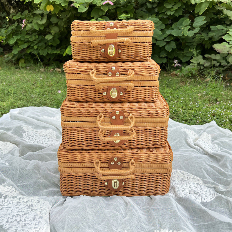 Woven Picnic Basket Stornfield