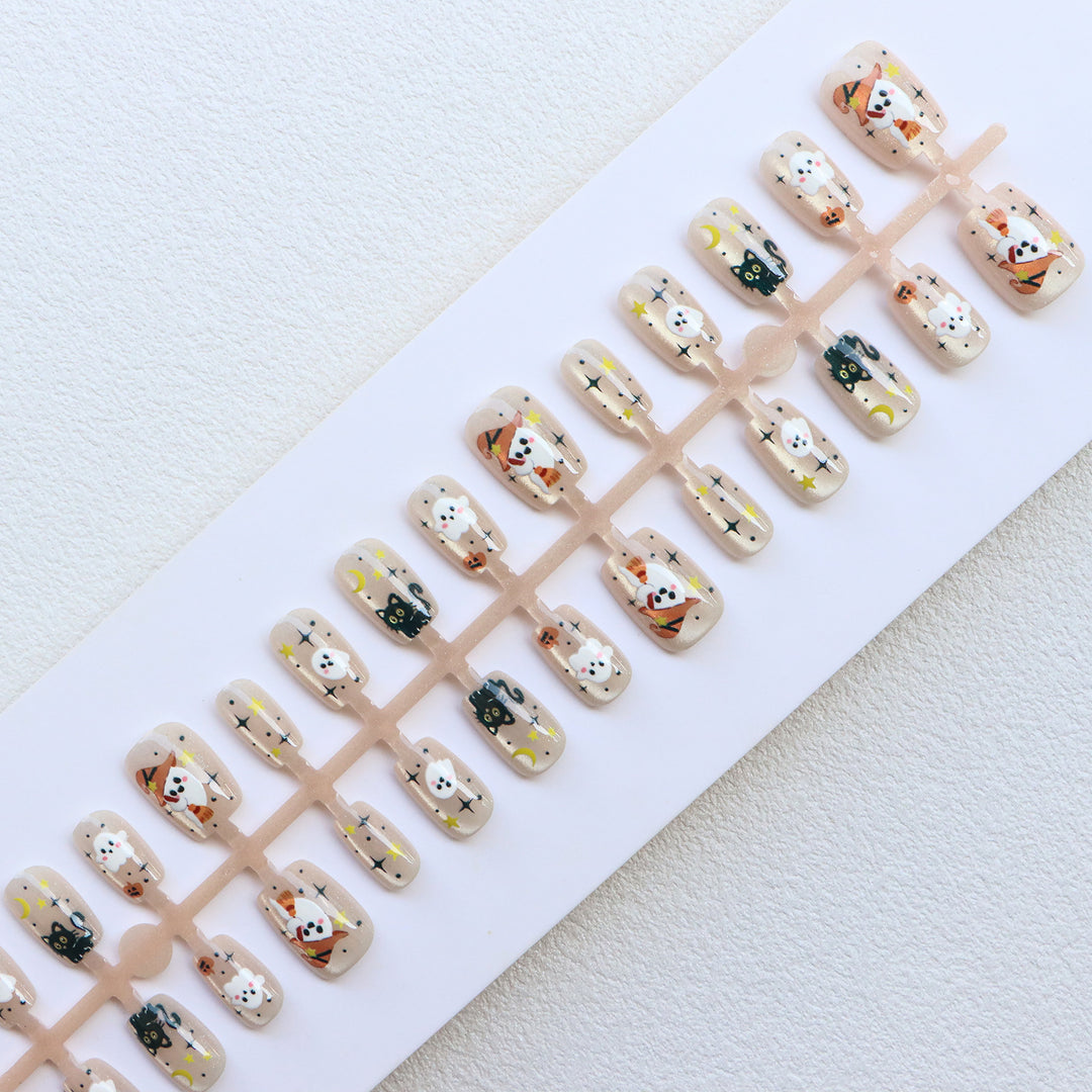 Halloween-Themed Press-On Nail Art Set Stornfield