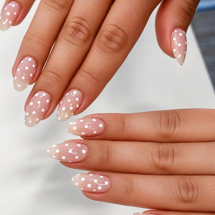 Artificial nails with dots Stornfield