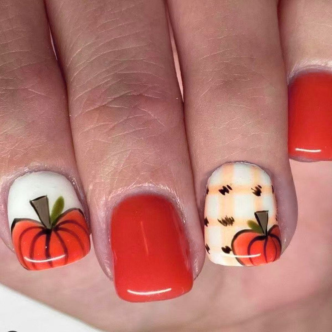 Festive Autumn-Themed Nail Art Stornfield