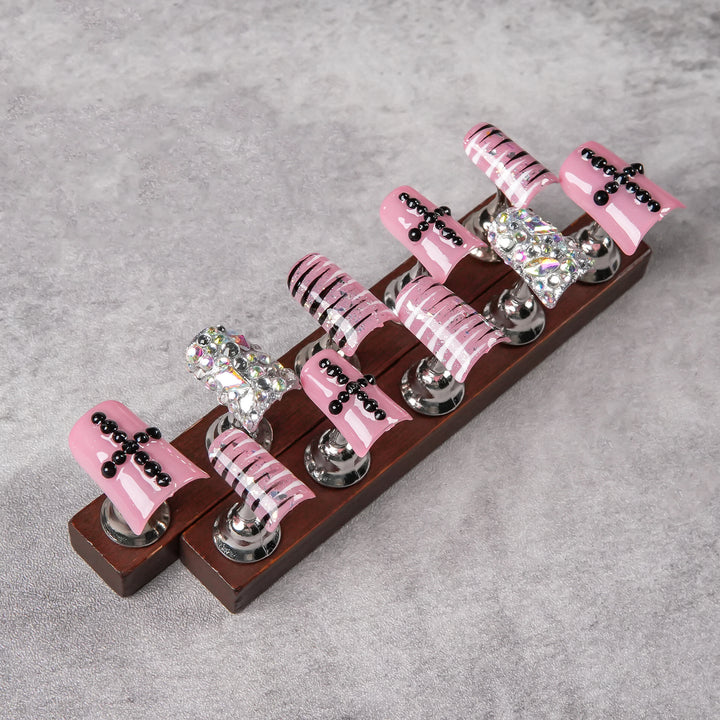 Glamorous Press-On Nail Set with Decorative Elements