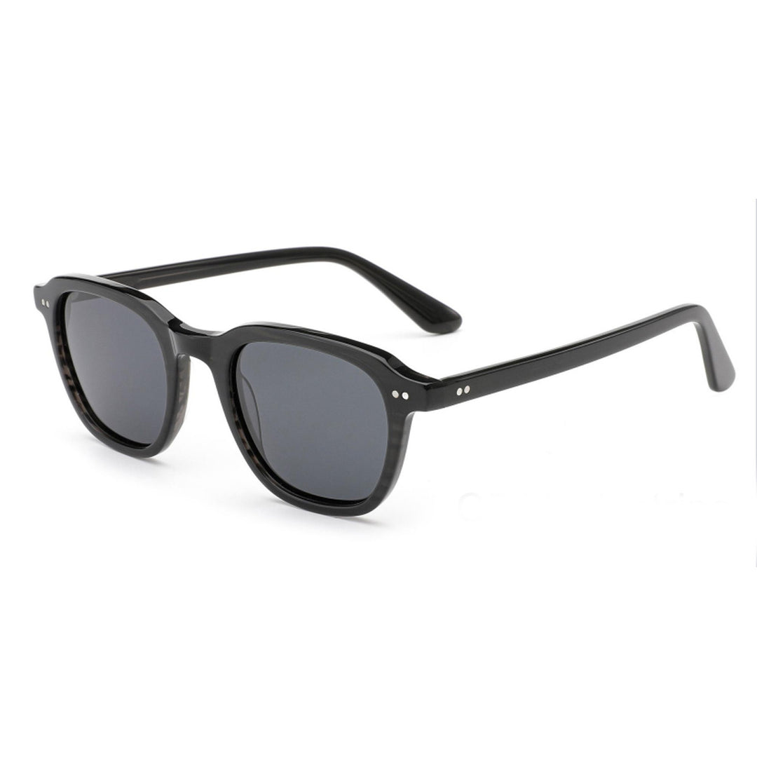 Ladies sunglasses in charming vintage style with a sturdy plastic frame Stornfield