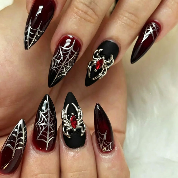 Glamorous artificial nails with spider design Stornfield