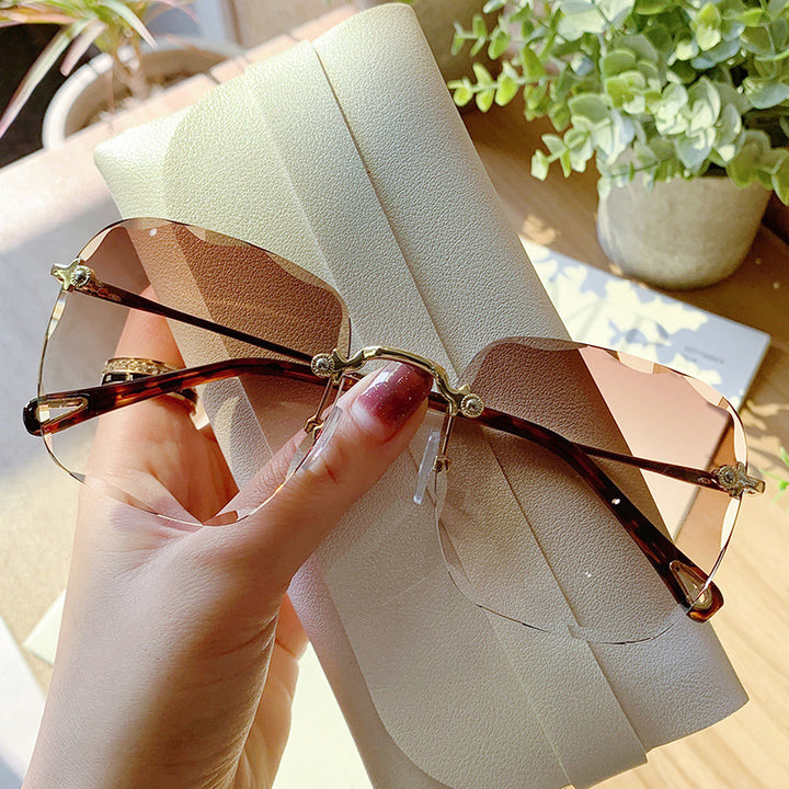 Women's stylish wing sunglasses with high-quality metal frame Stornfield