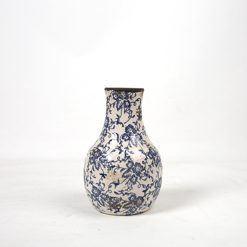 Beautiful and decorative vase Stornfield