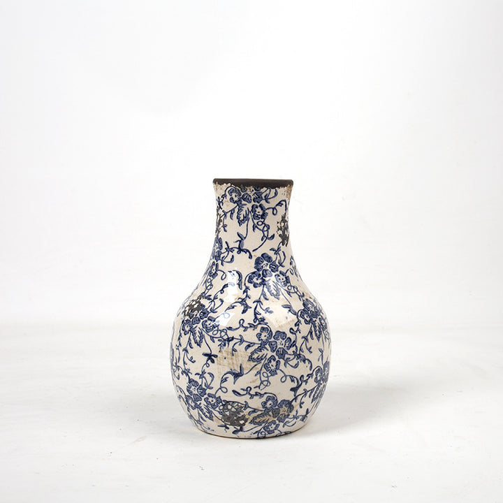 Beautiful and decorative vase Stornfield