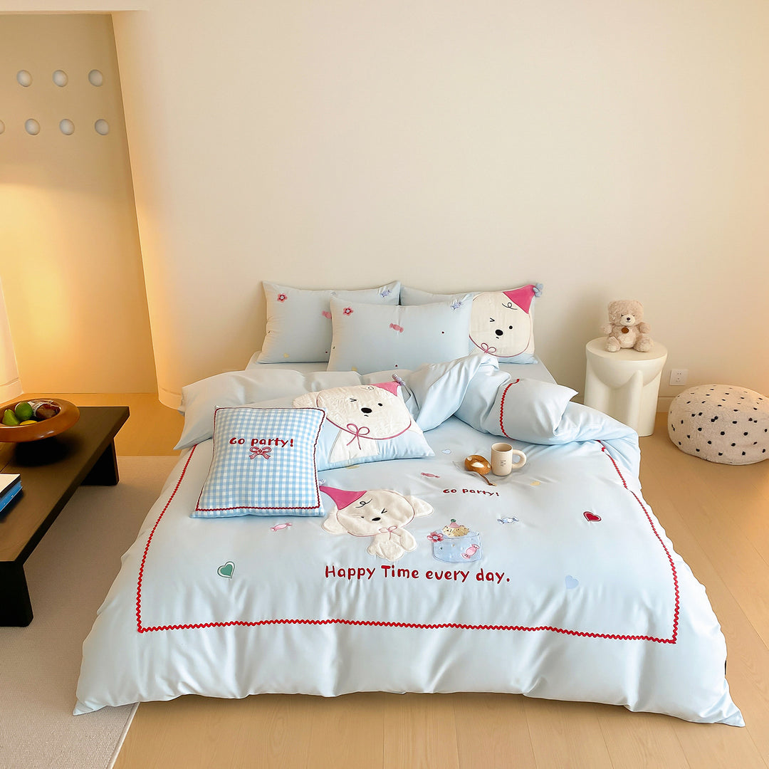 Playful Bear Appliqué Cotton-Sateen Duvet Cover Set with Quilted Accent Pillow and Hidden Zipper