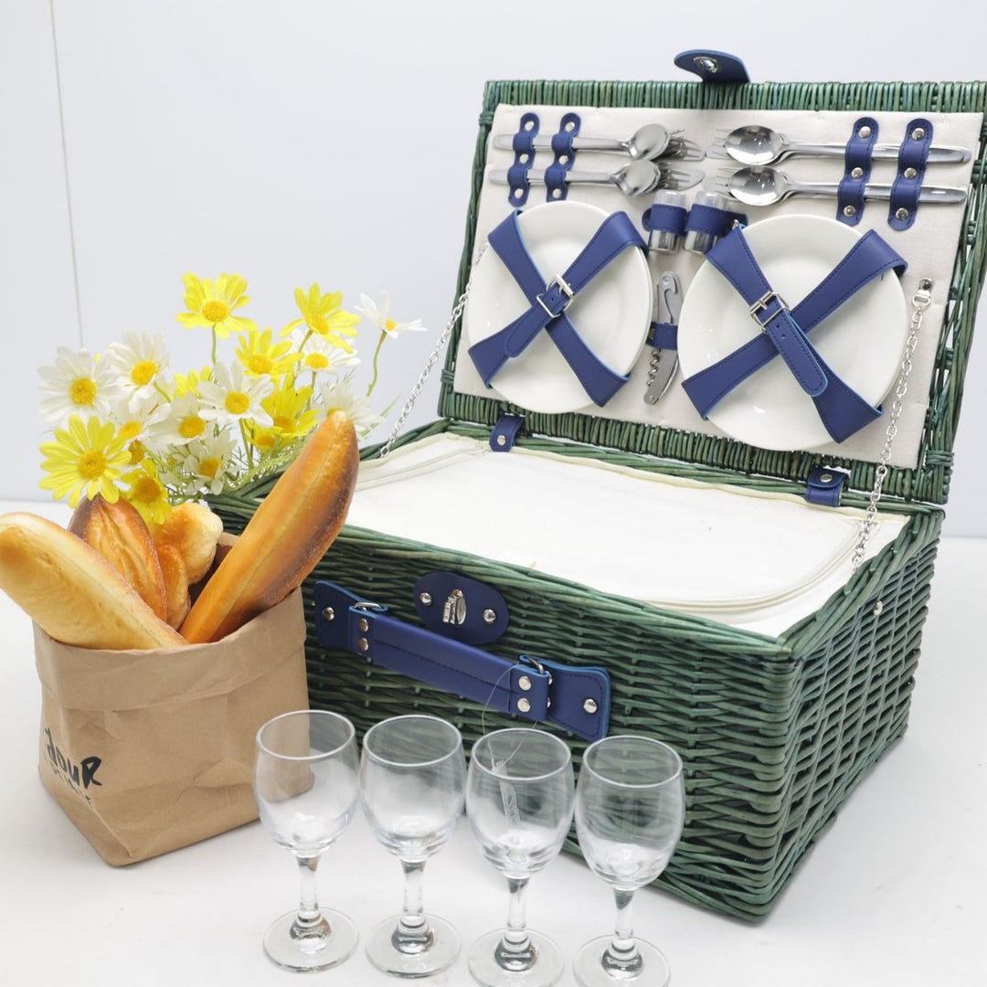 Ladies picnic basket with extensive equipment options and stylish interior lining Stornfield