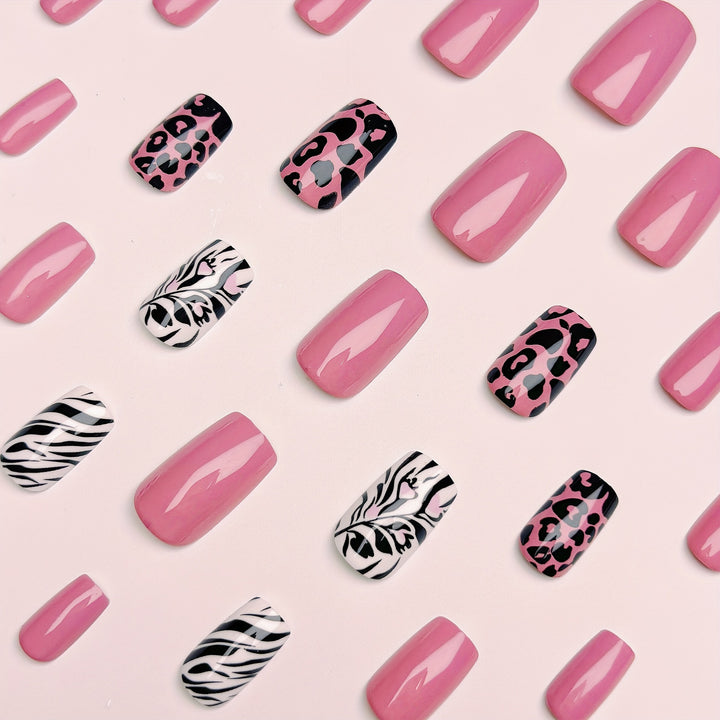 Fashionable animal motif artificial nails Stornfield