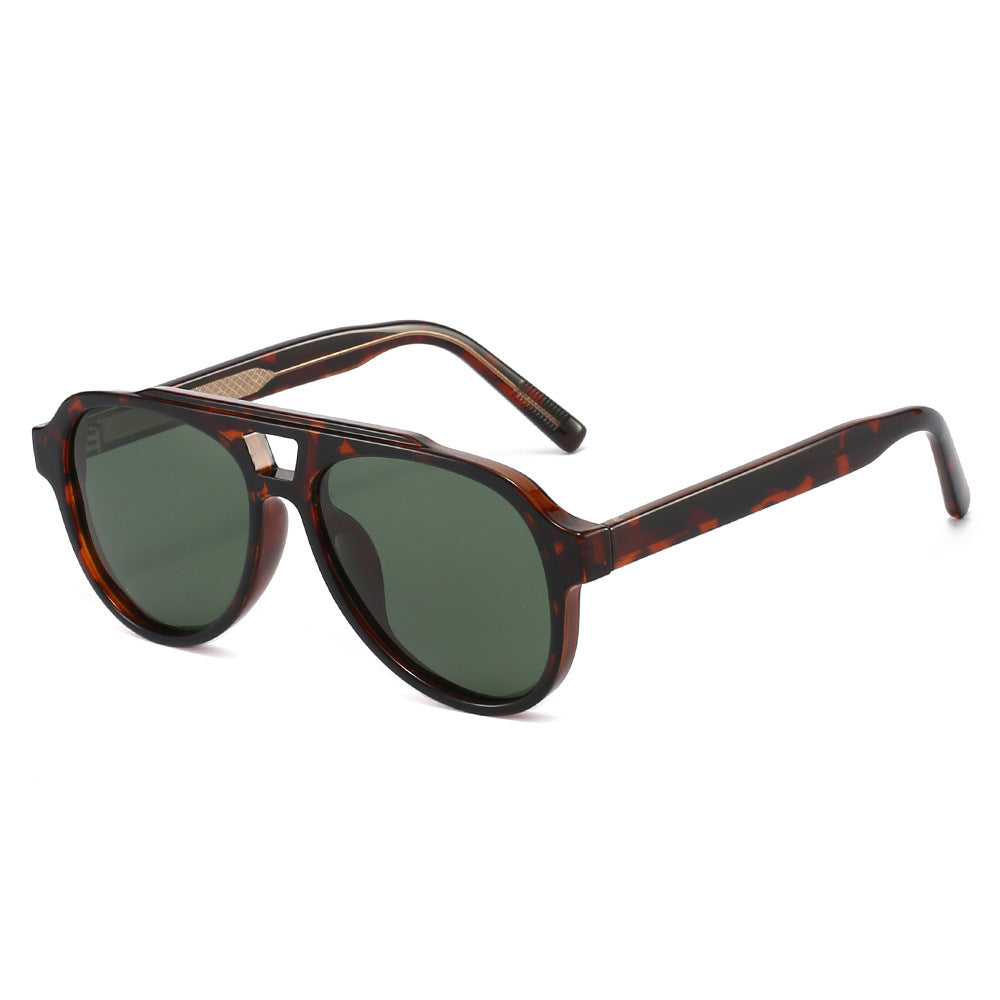 Women's Vintage Sunglasses with High-Quality UV Protection and Fashionable Tortoiseshell Pattern Stornfield